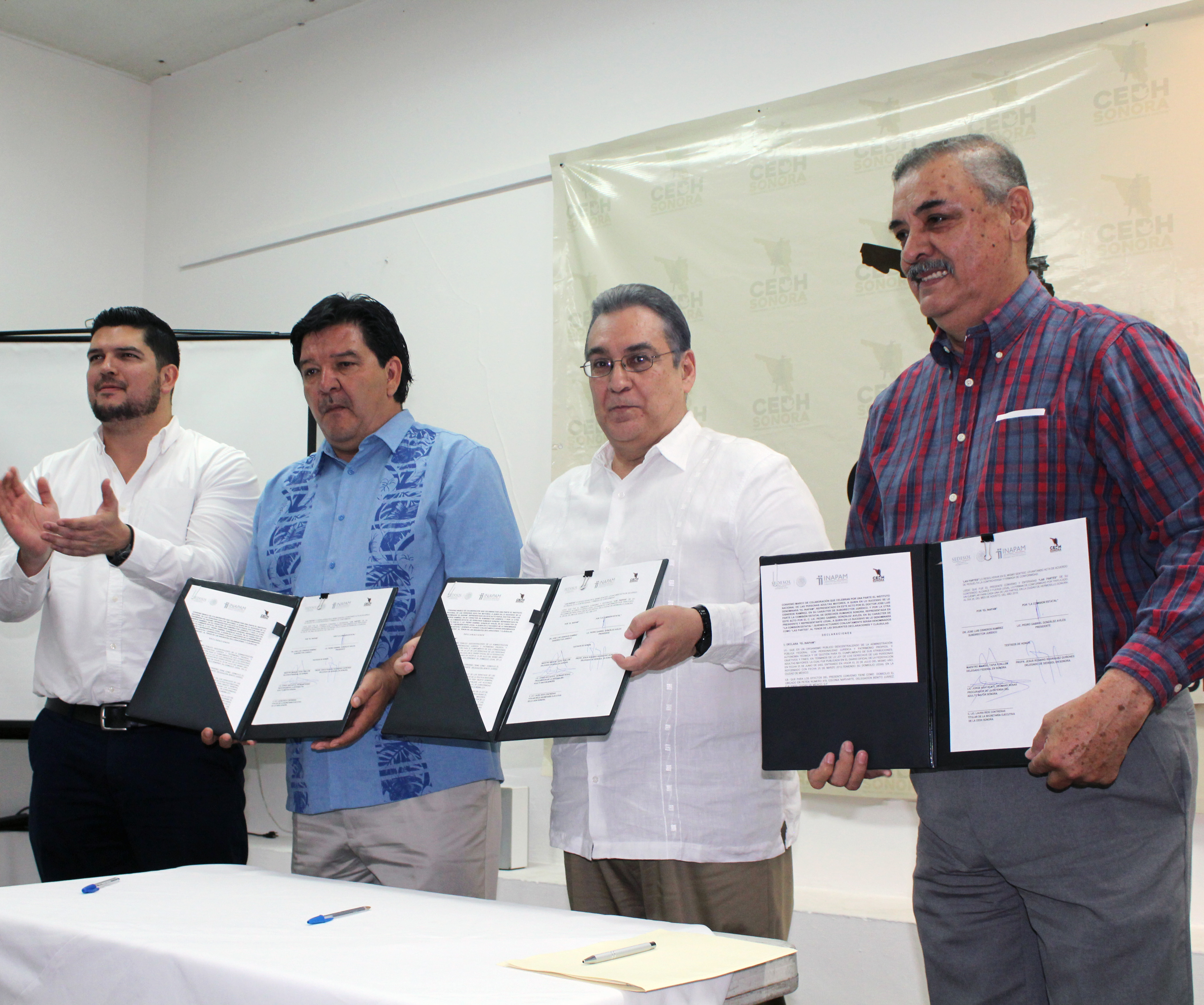 Firman Convenio CEDH e Inapam